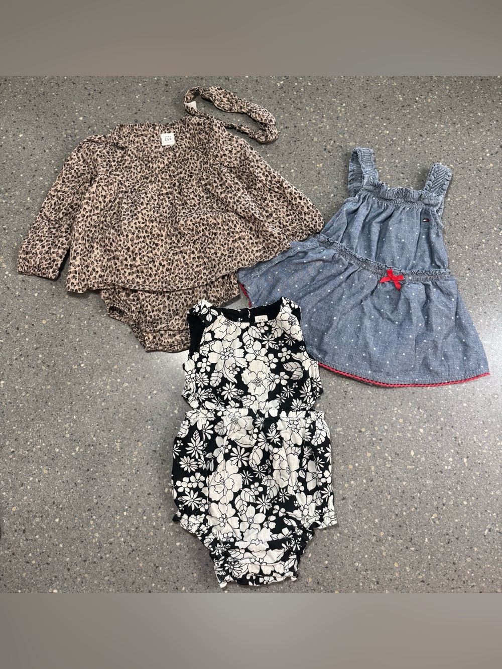 Baby Gap & Tommy Bundle x3 Girl One Piece Sets 100% Cotton 12-18 mo. EUC